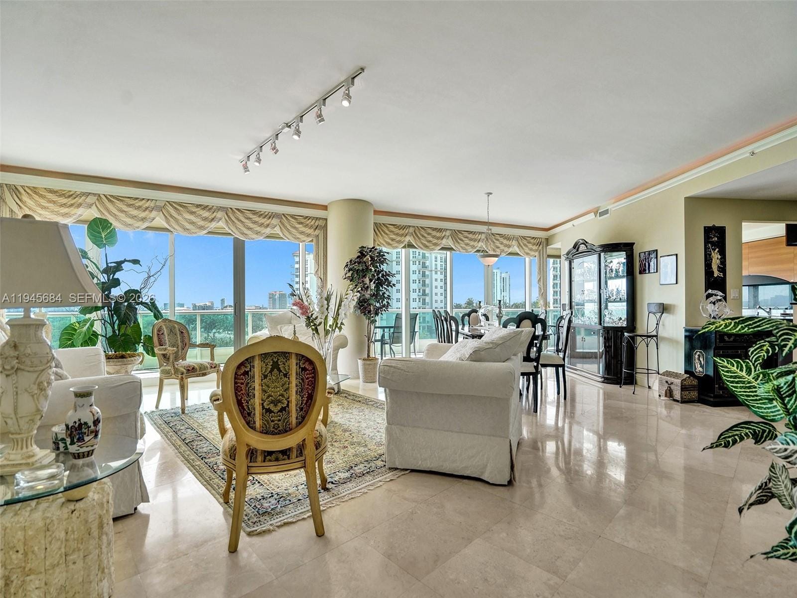 19955 NE 38th Court 901, Aventura, FL 33180 photo 4