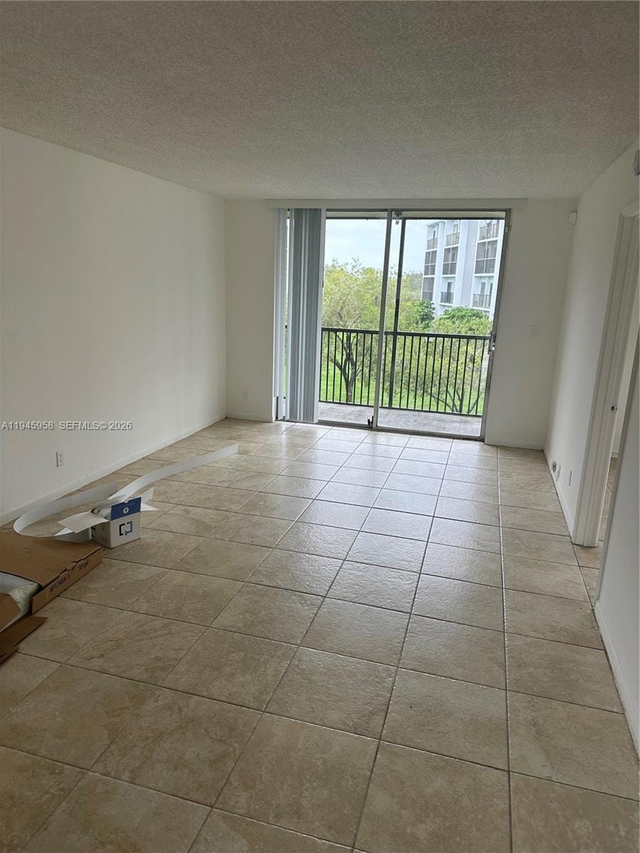 8730 N Sherman Circle 308 — photo 12