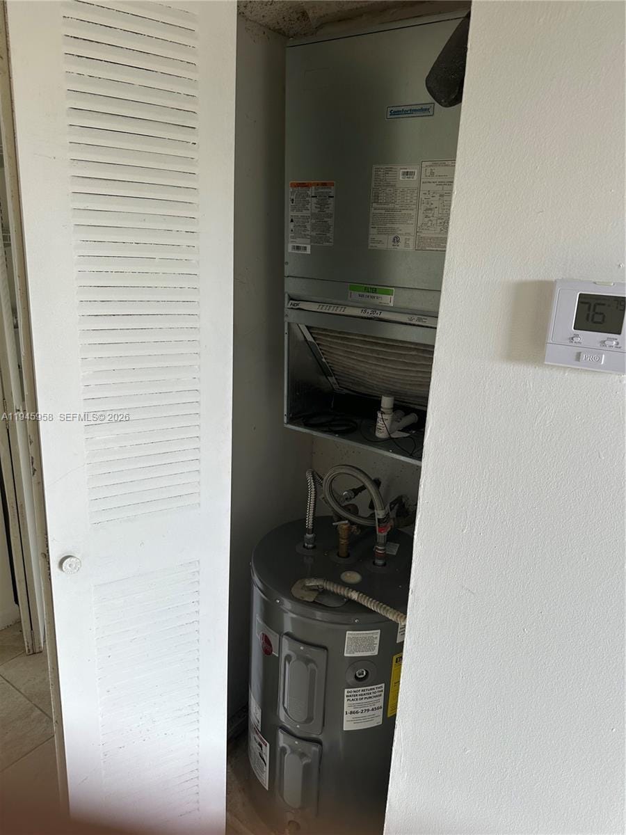 8730 N Sherman Circle 308 — photo 10