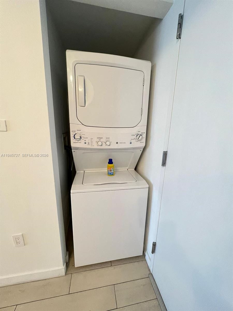 2602 E Hallandale Beach Boulevard R2810 — photo 11
