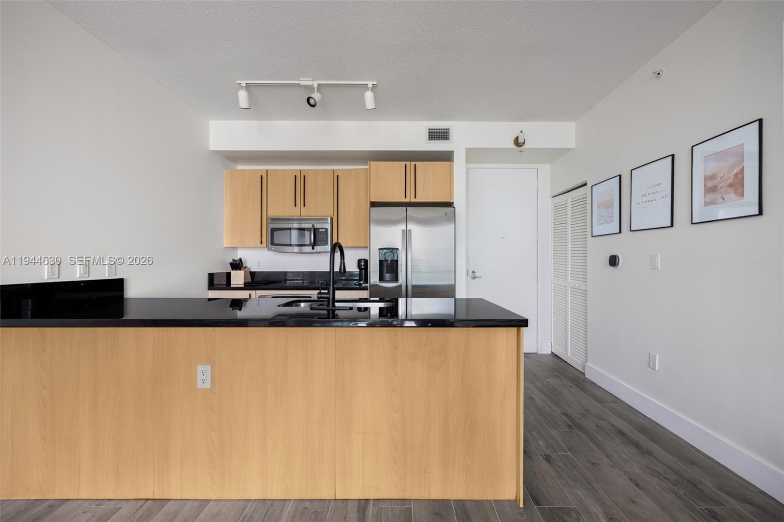 1111 SW 1st Avenue 3723-N — photo 7