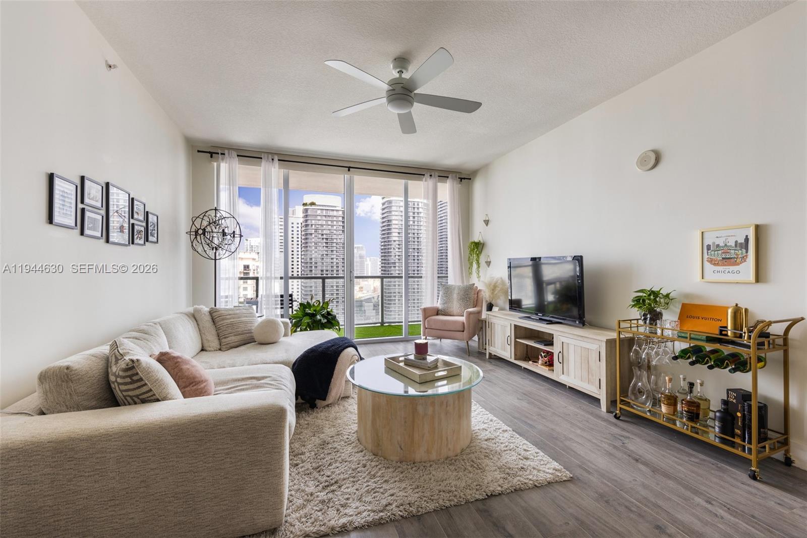 1111 SW 1st Avenue 3723N, Miami, FL 33130, Miami