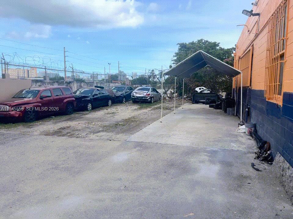 2005 NW 10th Avenue, Miami, FL 33127, Miami