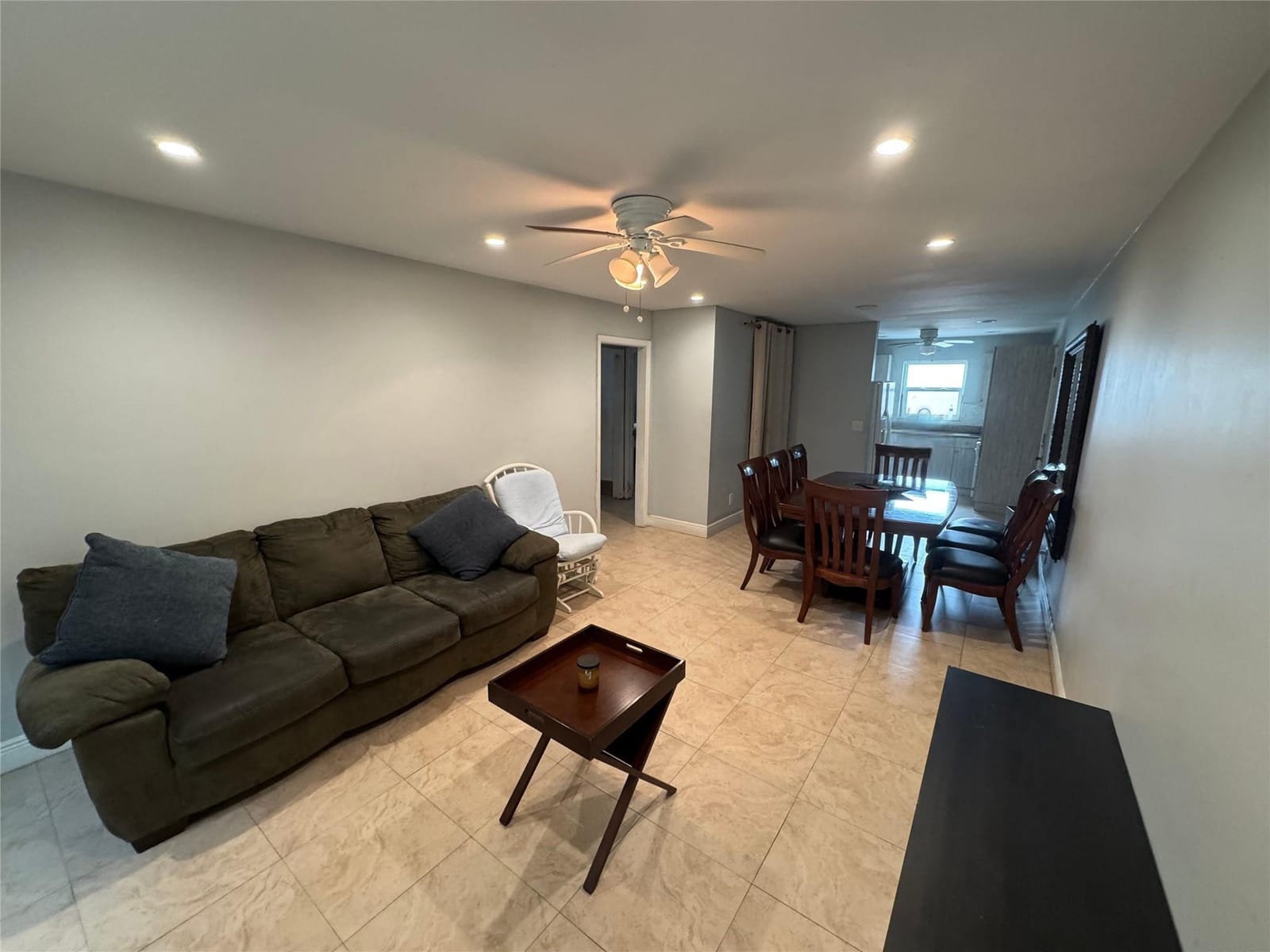 1150 E Sample Road 101, Pompano Beach, FL 33064 photo 2