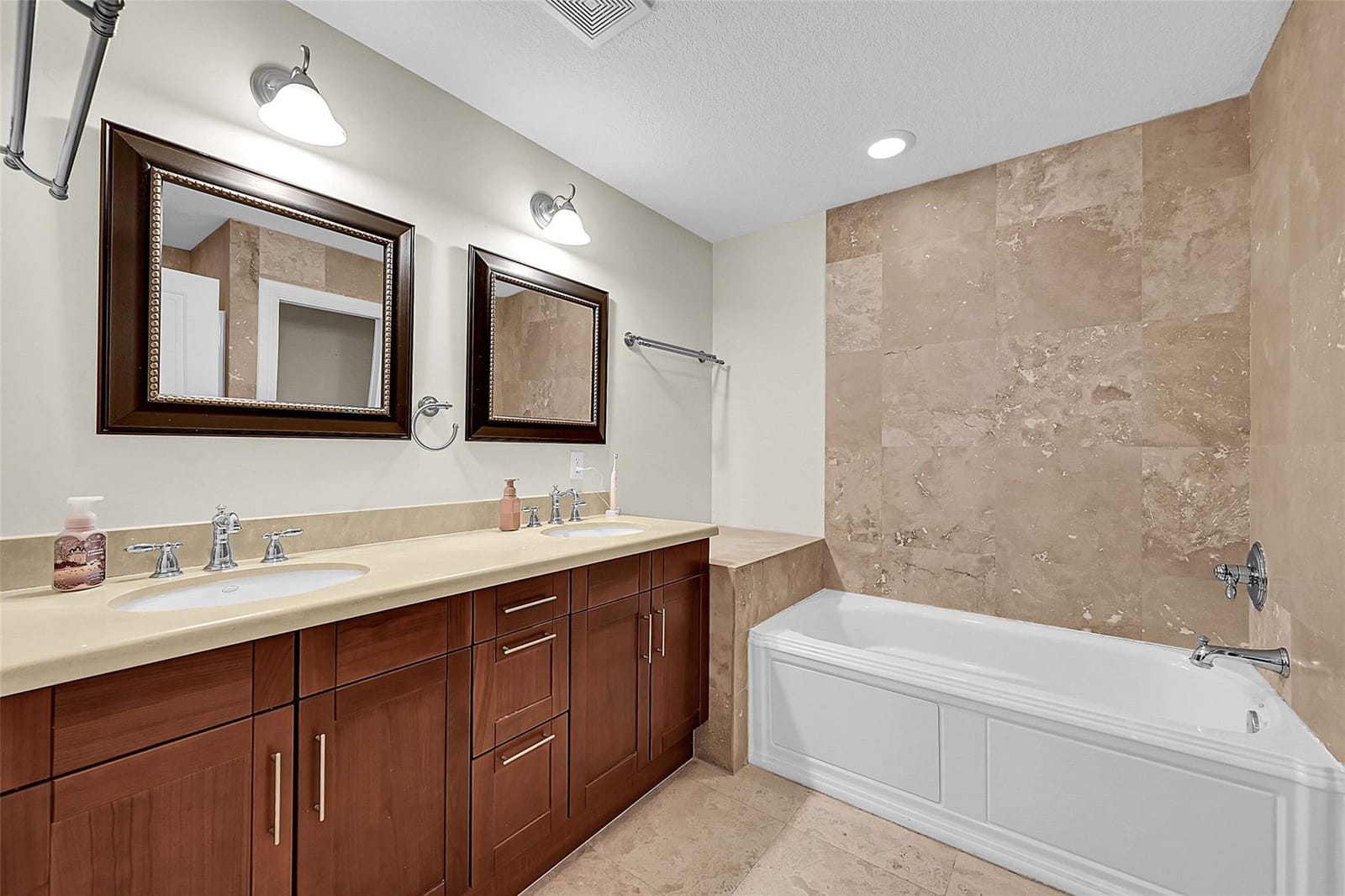 1110 SE 4th Avenue 1110, Fort Lauderdale, FL 33316 photo 19