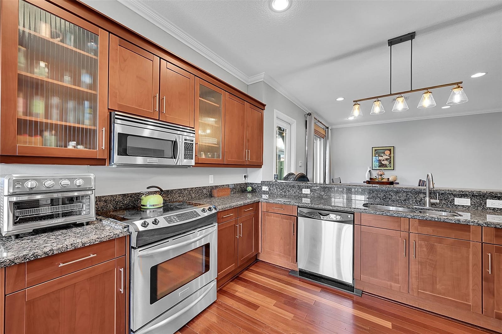 1110 SE 4th Avenue 1110 — photo 3