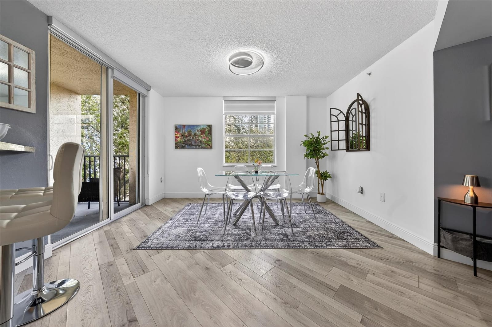 520 SE 5th Avenue 2404 — photo 3