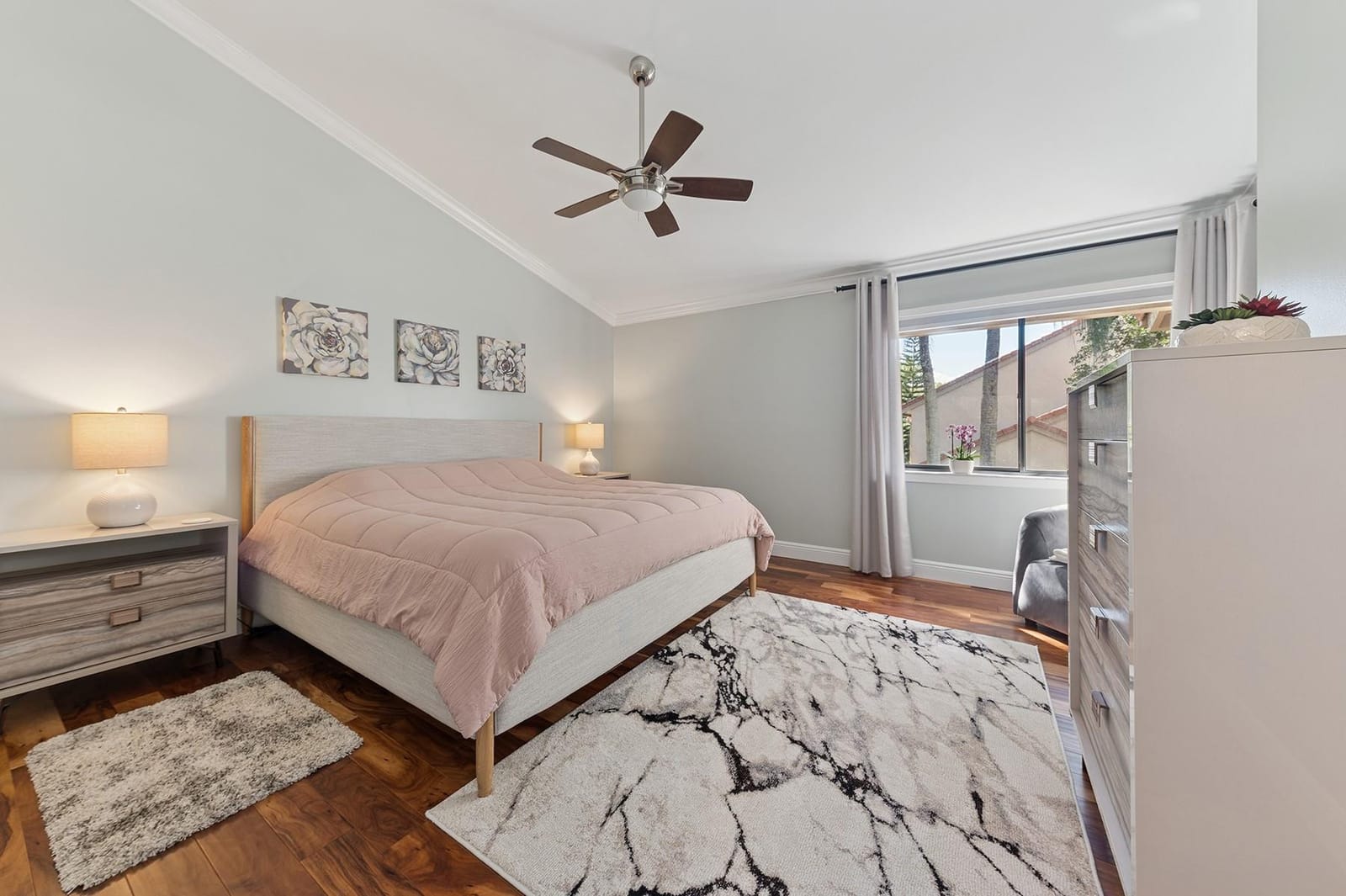 5560 Coach House Circle C — photo 11