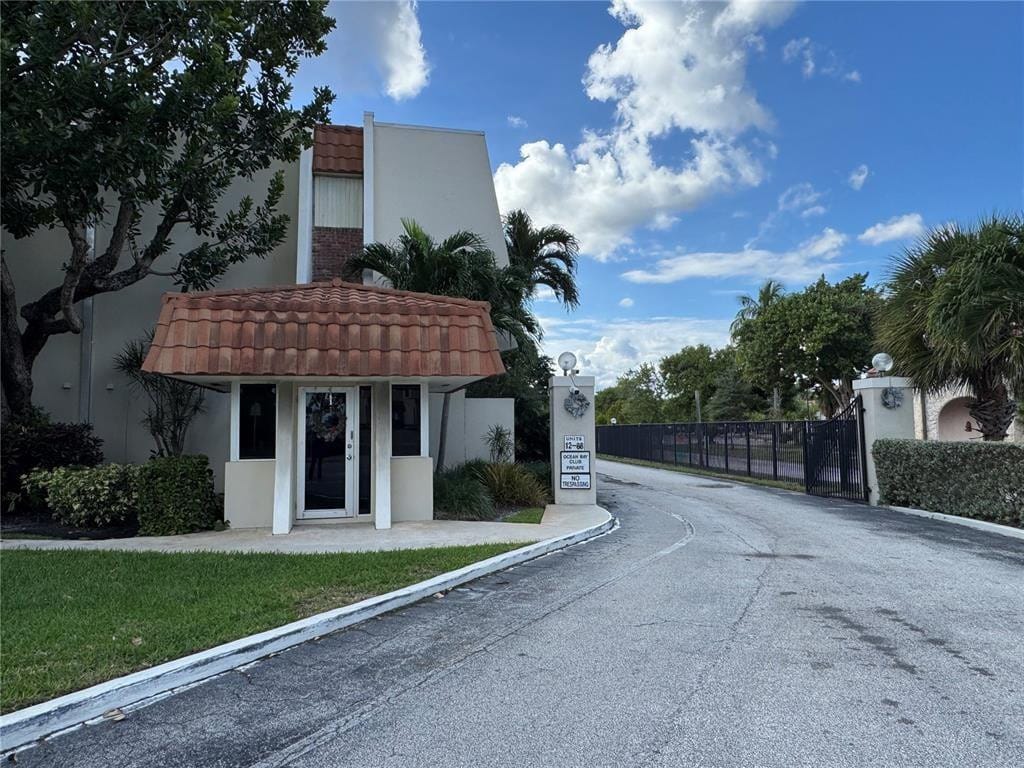 5555 N Ocean Boulevard 46, Lauderdale-By-The-Sea, FL 33308