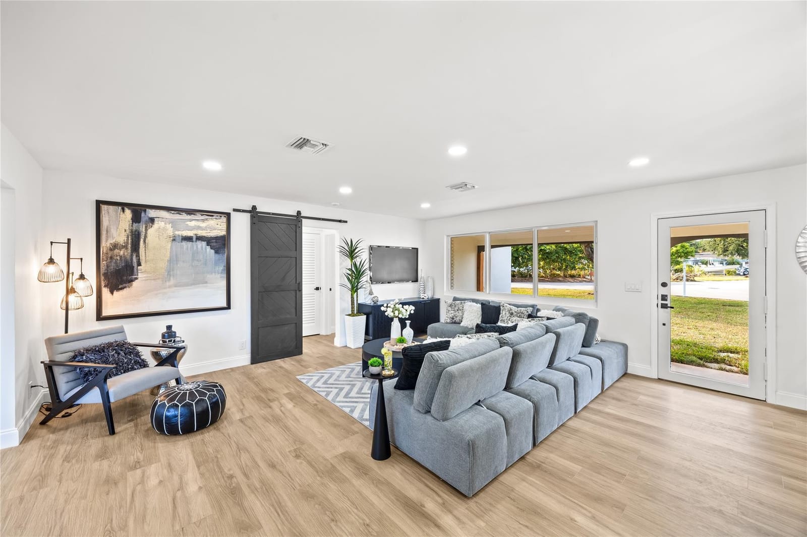 3400 NE 17th Way — photo 12
