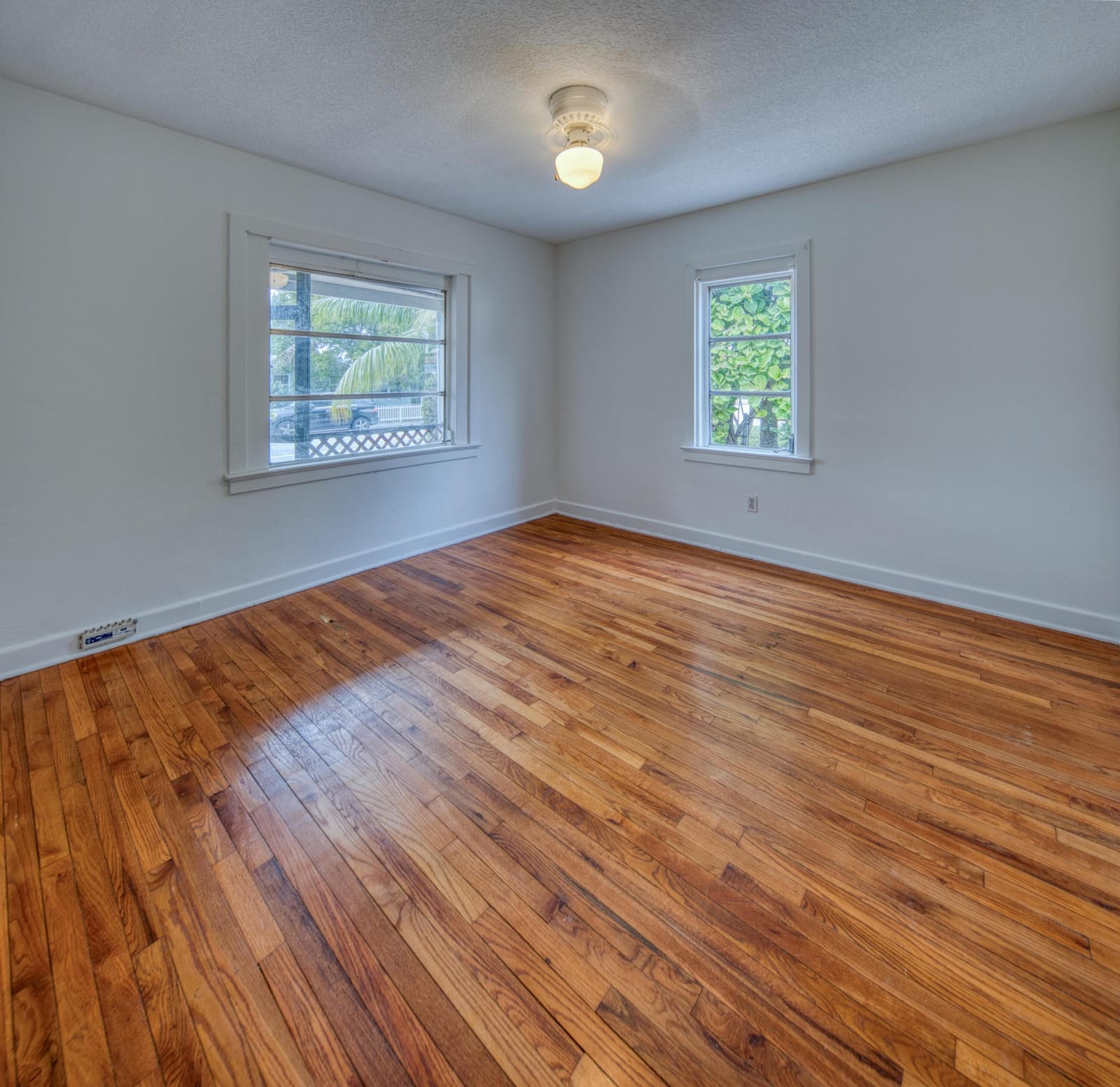 1126 N J Street — photo 6