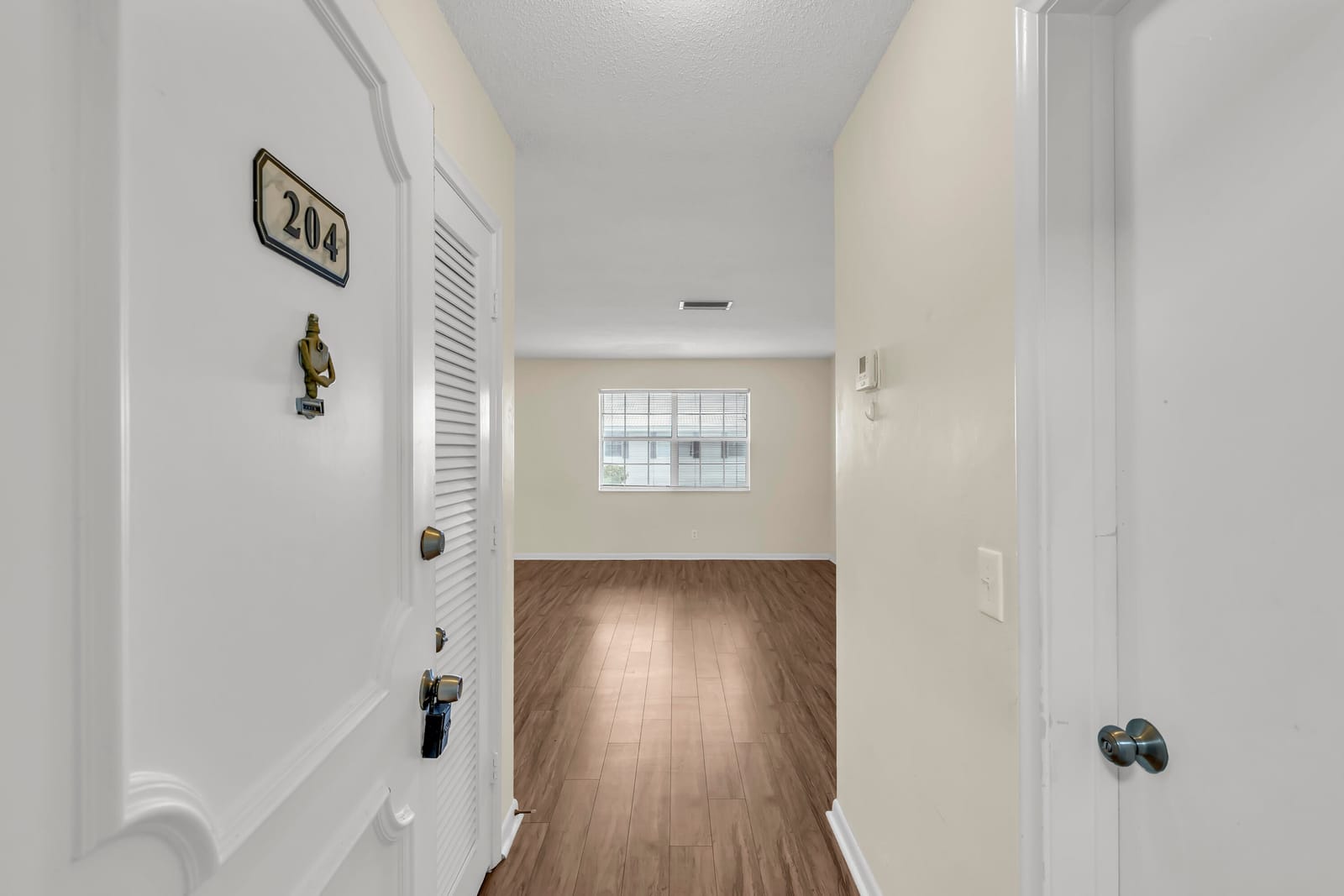 298 SW 6th Street 204 — photo 4
