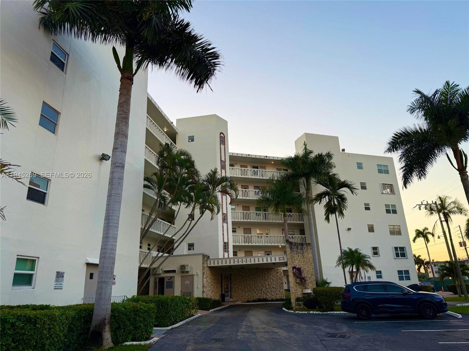 3181 S Ocean Drive 301 — photo 9