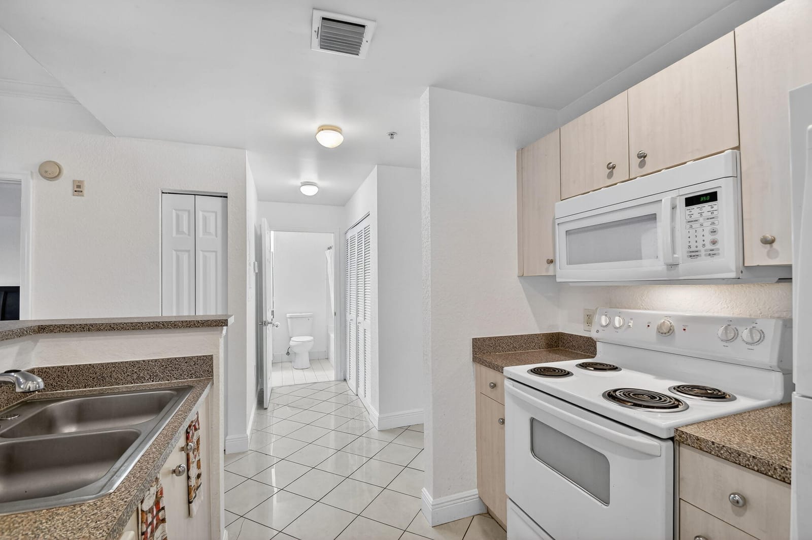 1805 N Flagler Drive 115 — photo 7