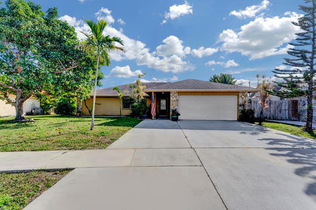 1059 Wynndale Way, sold in Sea Pines, Hobe Sound, FL
