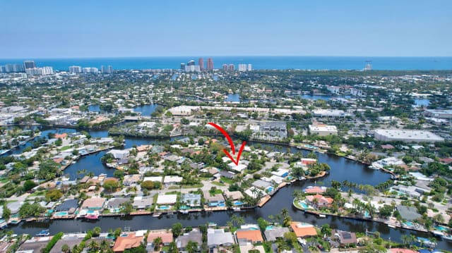 2112 NE 20th Avenue, Wilton Manors, FL 33305