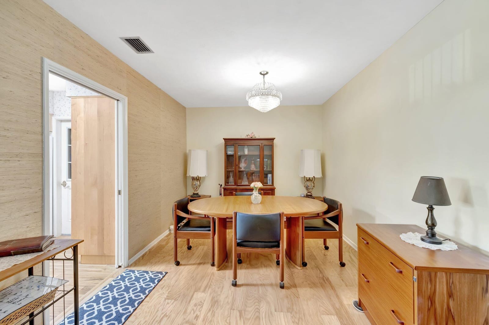 2112 NE 20th Avenue — photo 12