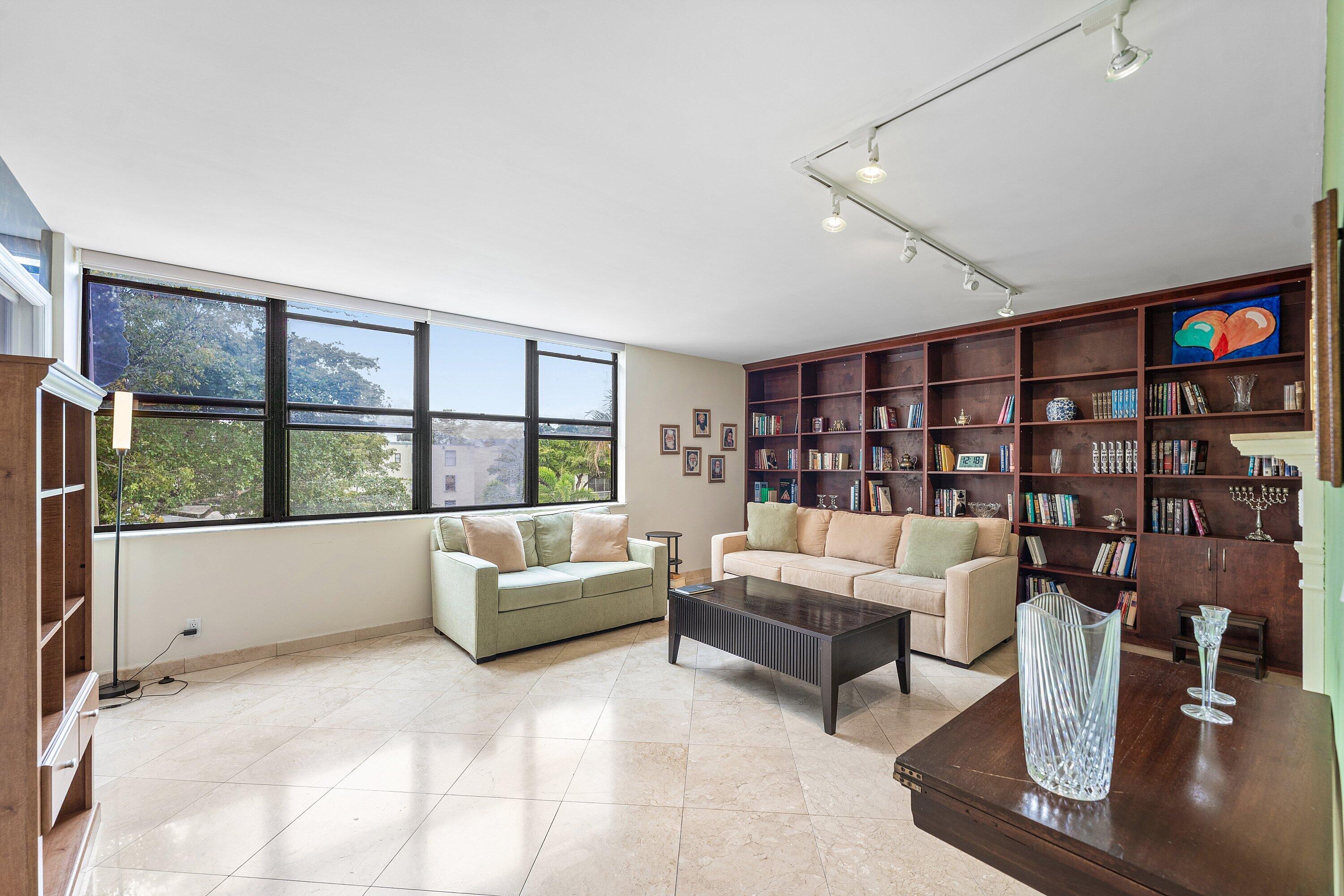 20200 W Country Club Drive Ph-20, Aventura, FL 33180, Aventura