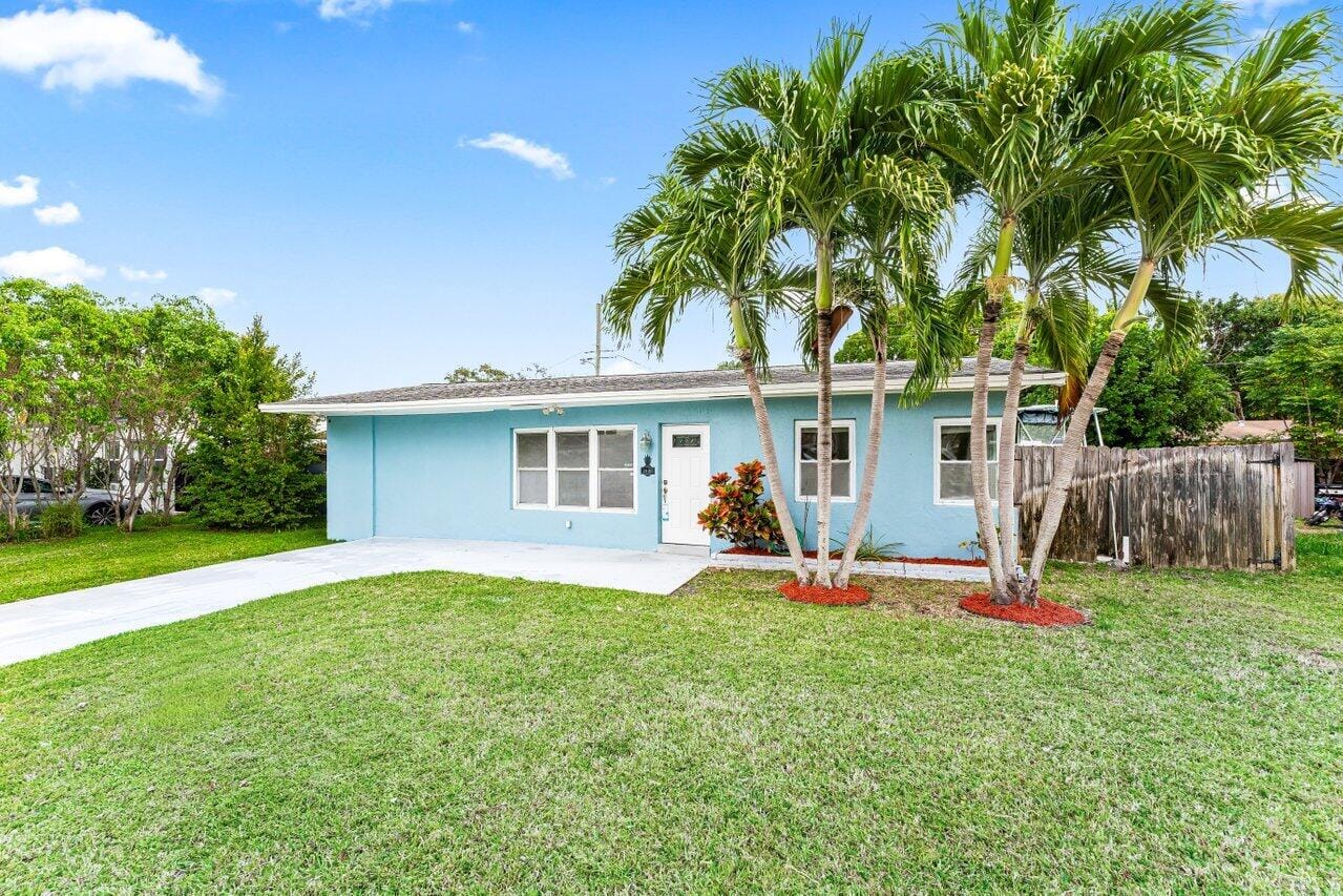 2800 NE 8th Avenue NE, Pompano Beach, FL 33064