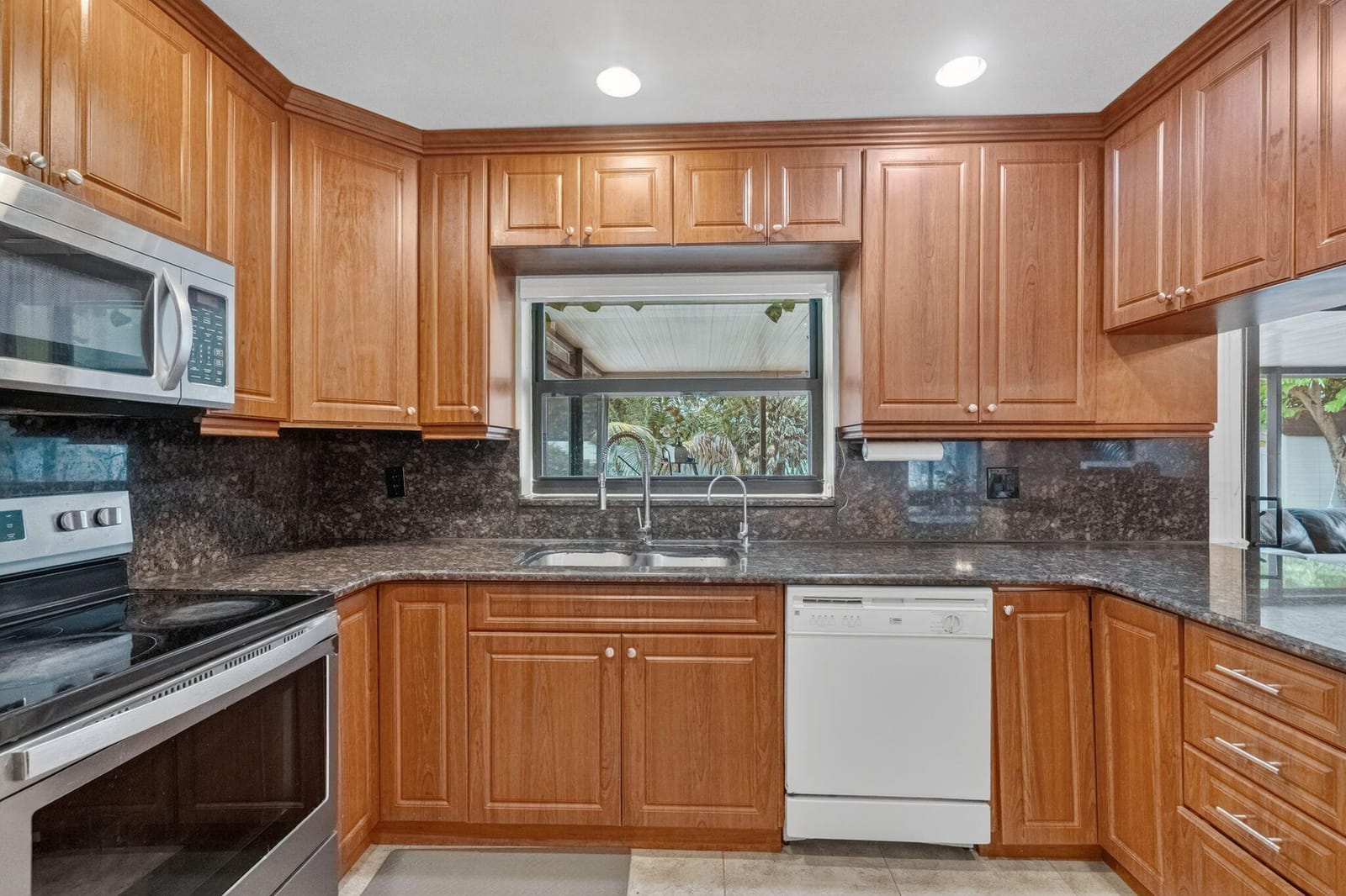 1236 SW 75th Avenue — photo 9