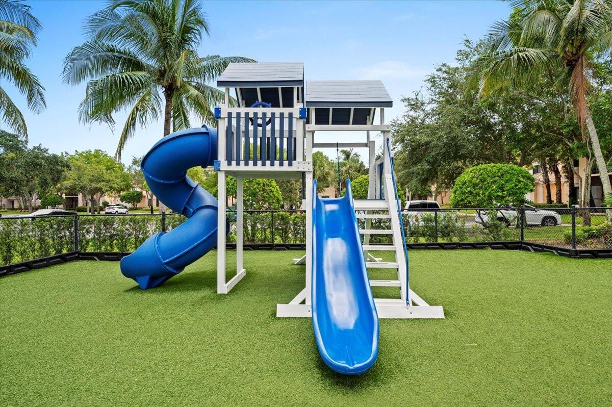 2804 Sarento Place 303, Palm Beach Gardens, FL 33410 photo 25