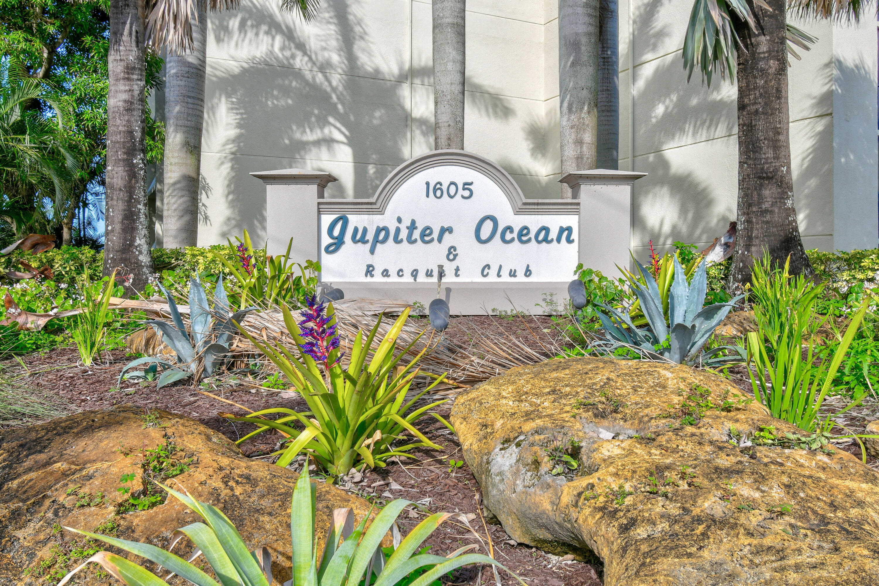 1605 S Us Highway 1 301-V6, Jupiter, FL 33477, Jupiter