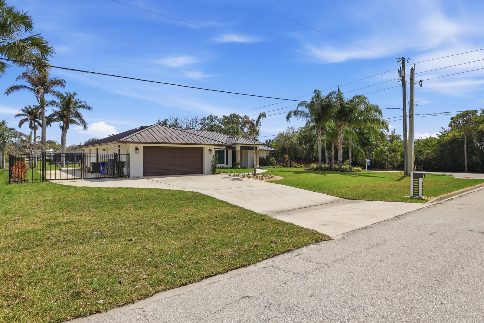 1489 SW Pine Tree Lane, Palm City, FL 34990 photo 6