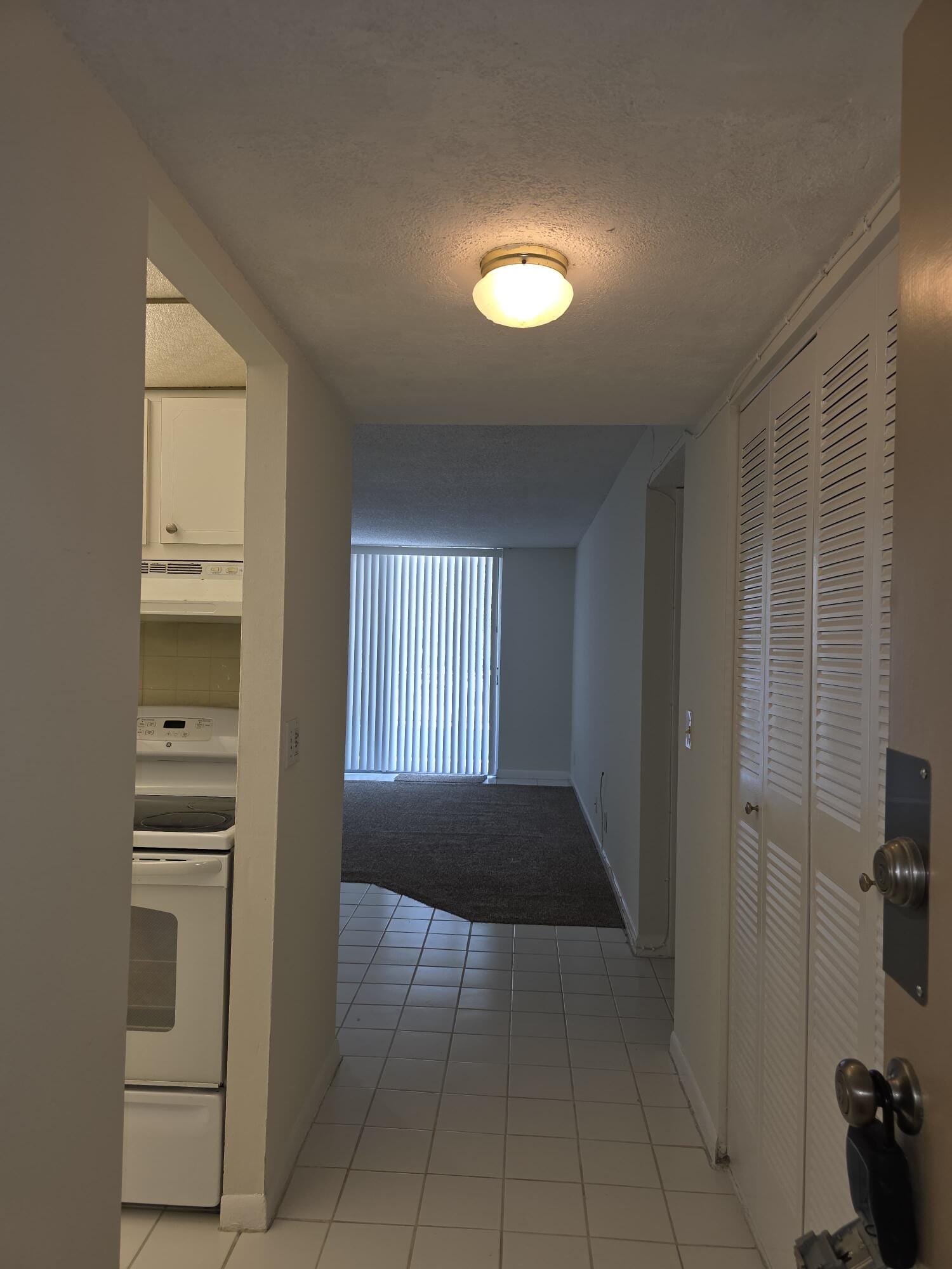 470 Executive Center Drive 2k — photo 11