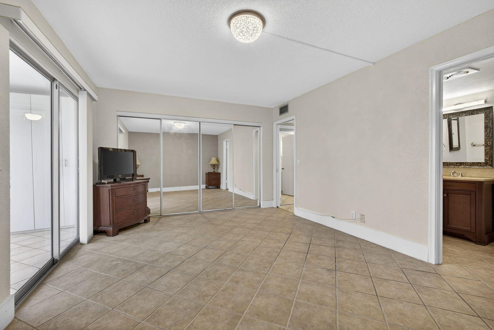 127 Southampton B, West Palm Beach, FL 33417 photo 13