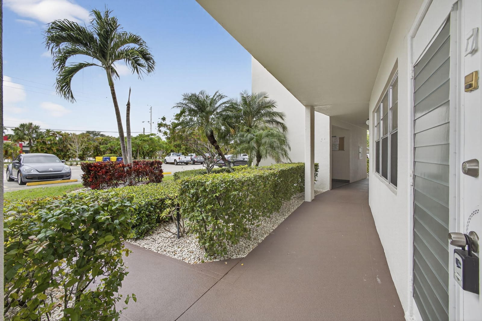 127 Southampton B, West Palm Beach, FL 33417 photo 3