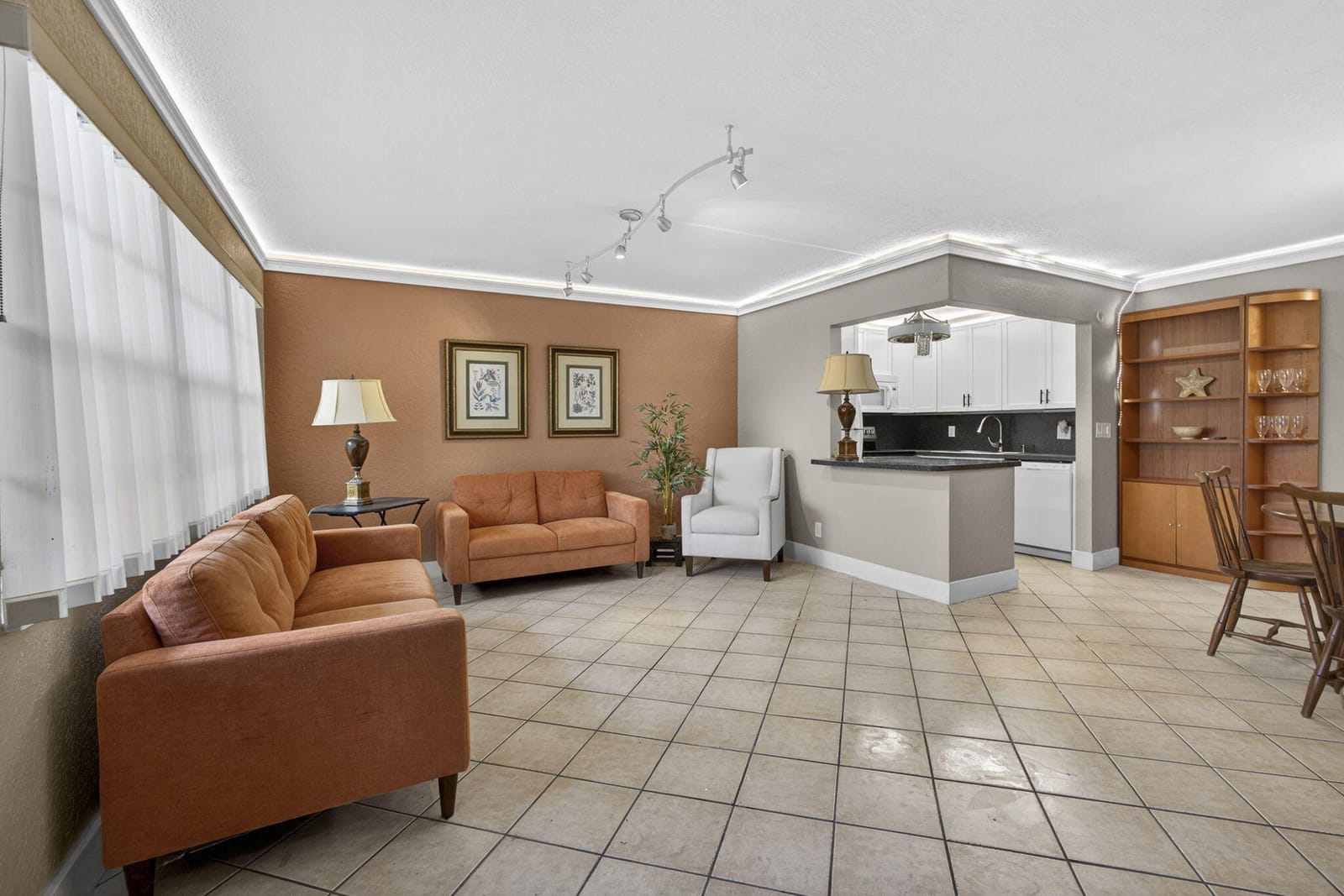 127 Southampton B, West Palm Beach, FL 33417 photo 5