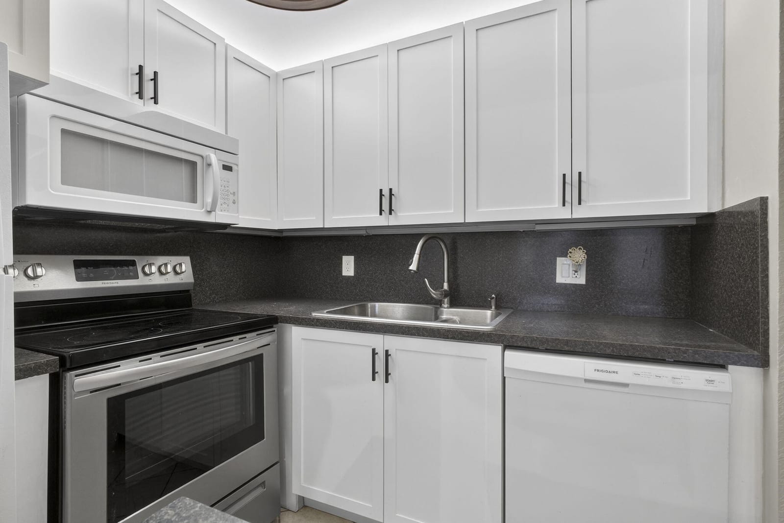 127 Southampton B, West Palm Beach, FL 33417 photo 10