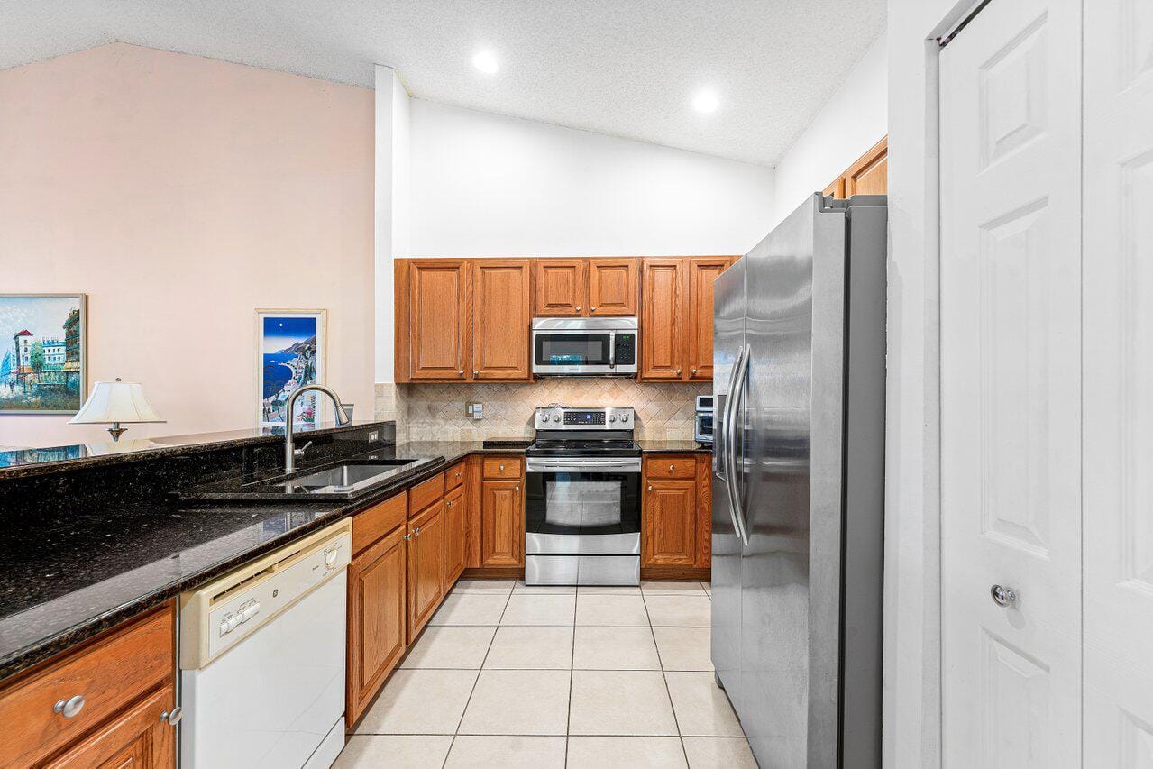 258 Coral Trace Lane, Delray Beach, FL 33445 photo 18