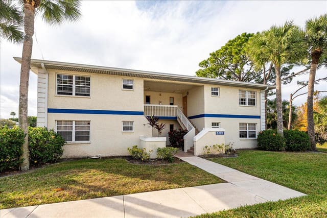1506 SE Royal Green Circle 204, Midport Place I A, Port St. Lucie, FL