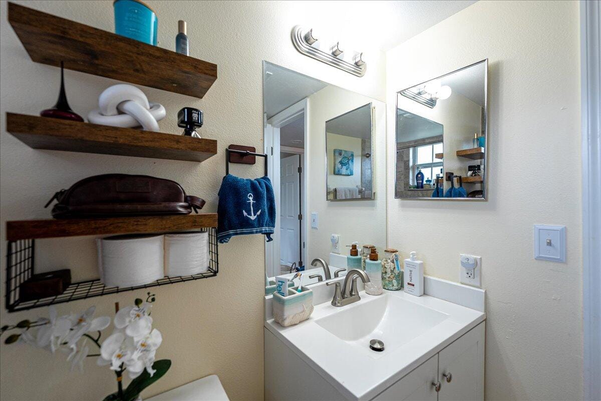 1506 SE Royal Green Circle 204, Port St. Lucie, FL 34952 photo 15