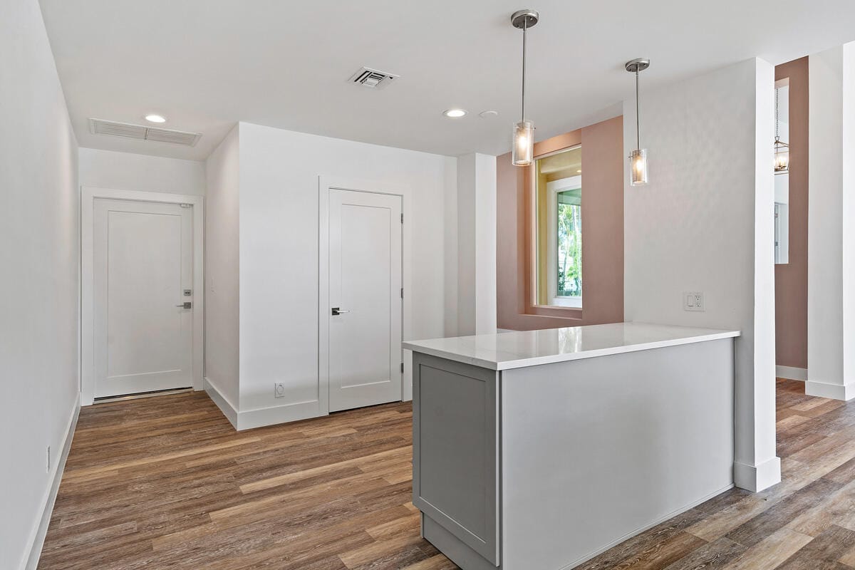 533 E Alexander Palm Road — photo 7