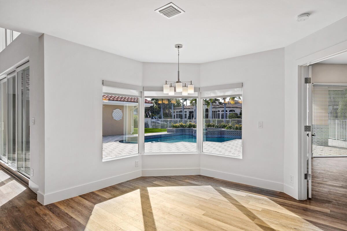 533 E Alexander Palm Road — photo 8