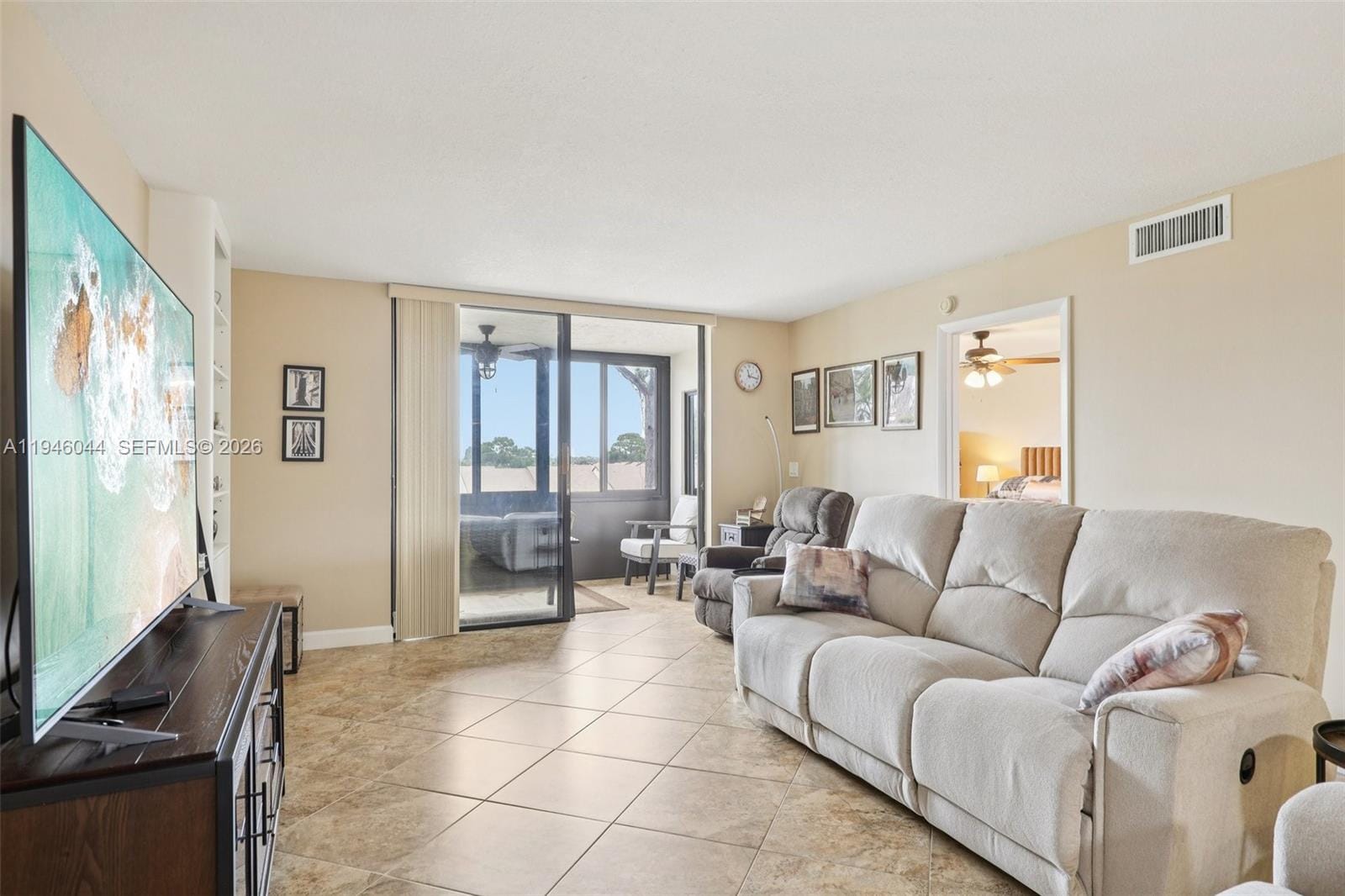 4725 E Lucerne Lakes Boulevard E 405, Lake Worth, FL 33467 photo 11