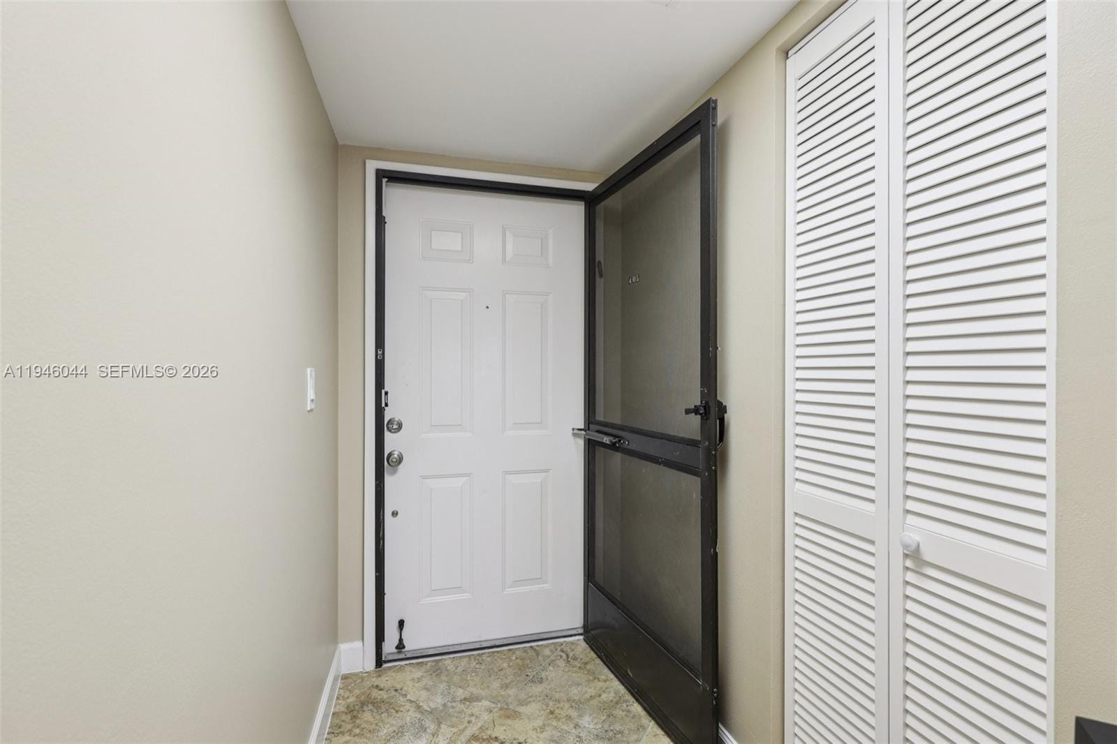 4725 E Lucerne Lakes Boulevard E 405, Lake Worth, FL 33467 photo 8
