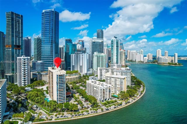 1450 Brickell Bay Drive 615, Miami, FL 33131