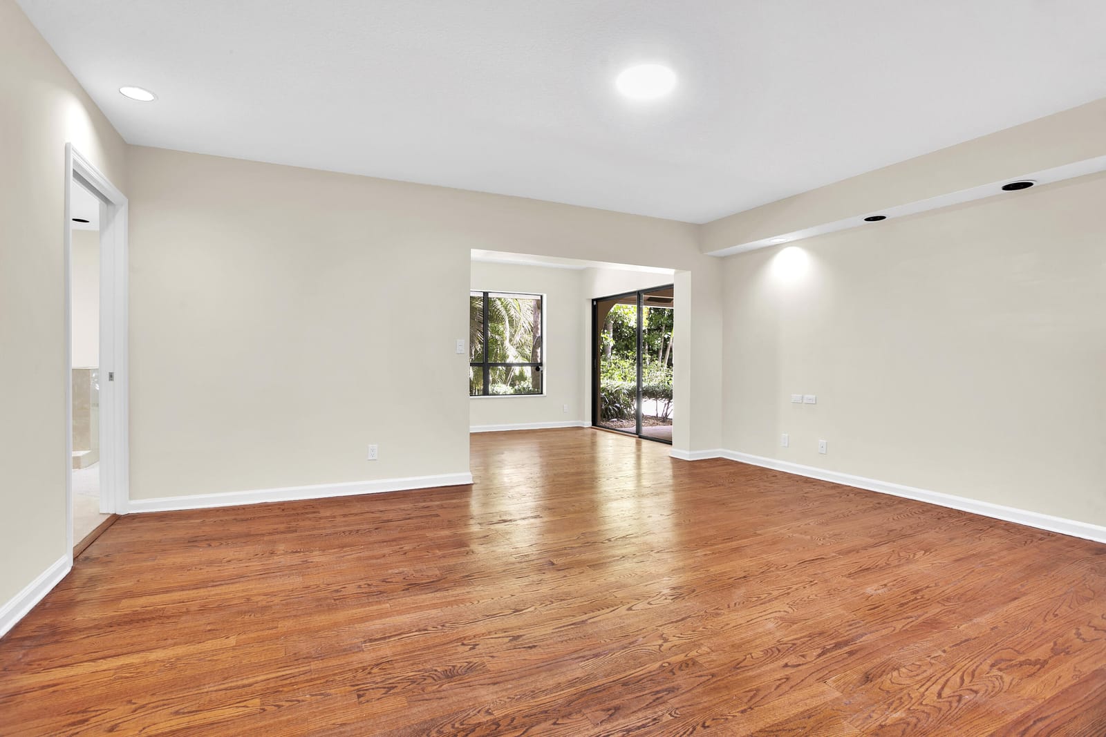 2812 Embassy Drive, West Palm Beach, FL 33401 photo 15