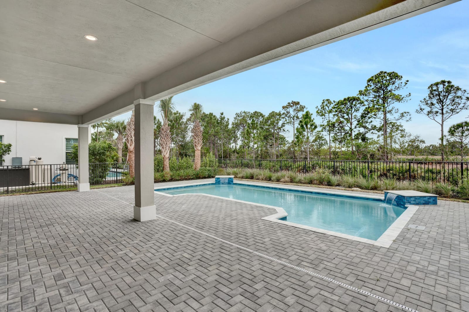 203 SE Calmo Circle, Port St. Lucie, FL 34984 photo 7