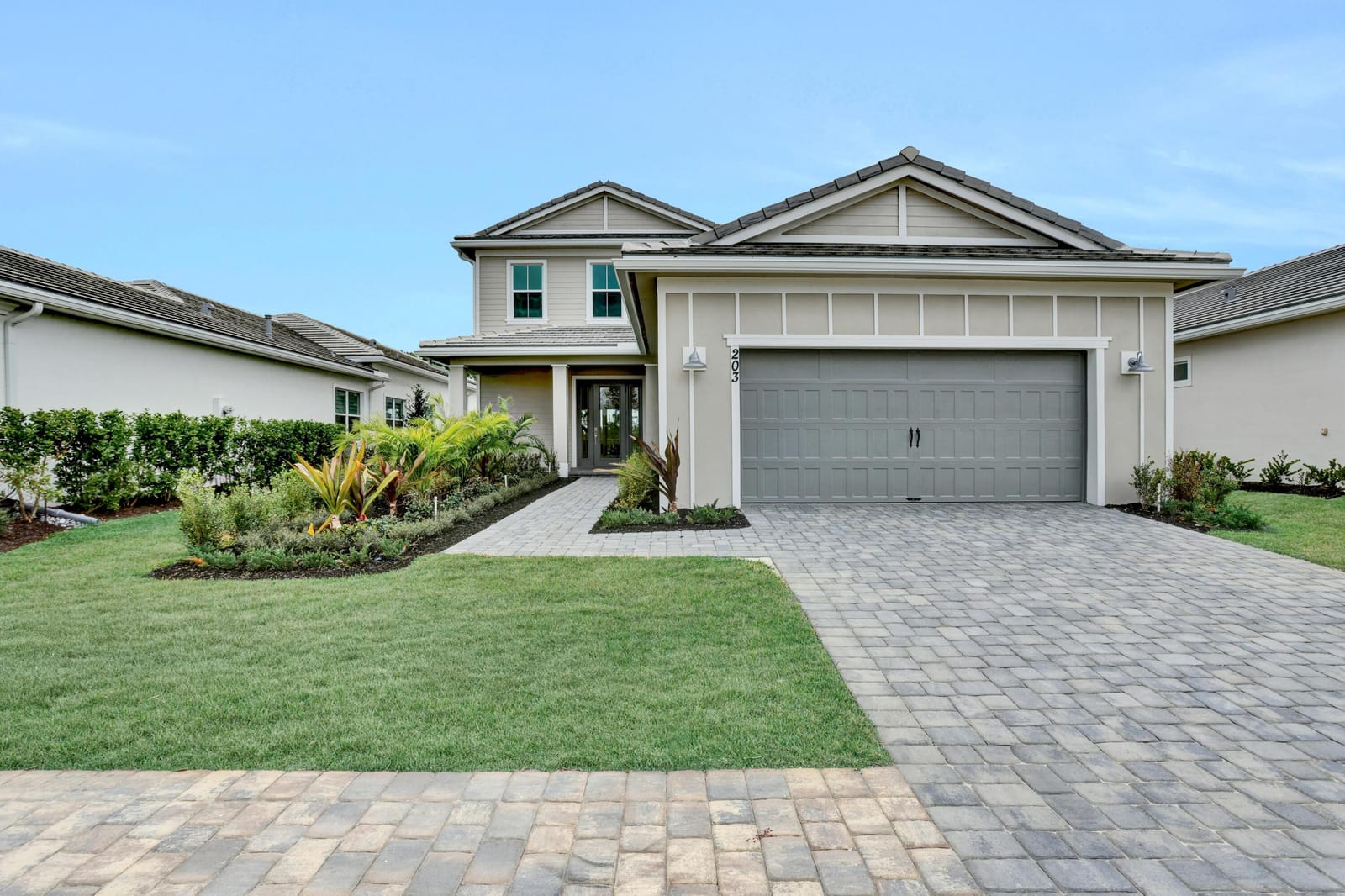 203 SE Calmo Circle, Port St. Lucie, FL 34984