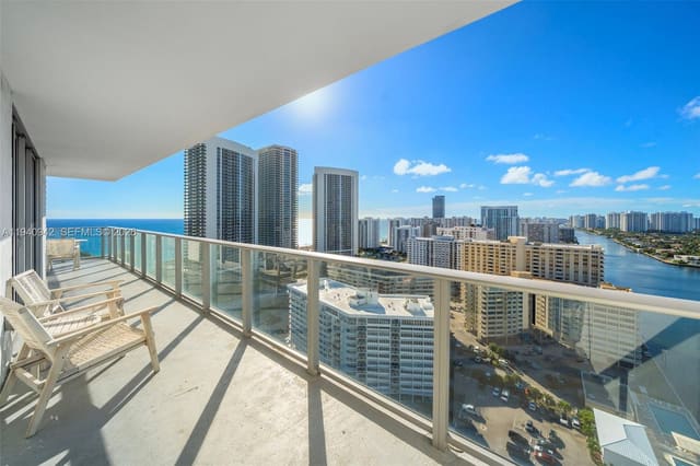 4010 S Ocean Drive R2009, sold in 4010 South Ocean Condo, Hollywood, FL