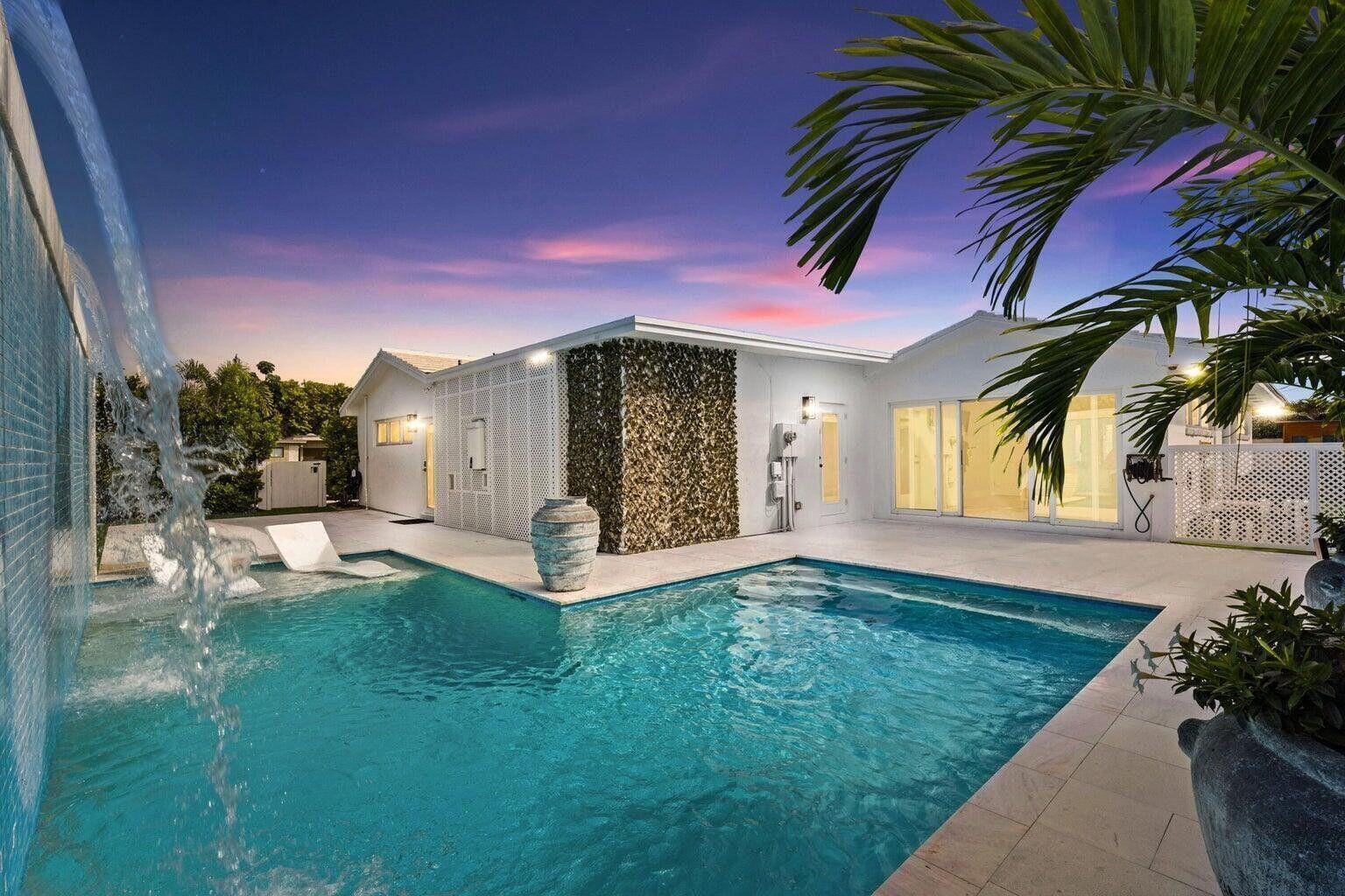 246 Elwa Place, West Palm Beach, FL 33405