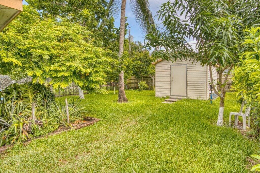 1078 Peak Road, Lake Worth, FL 33462 photo 13