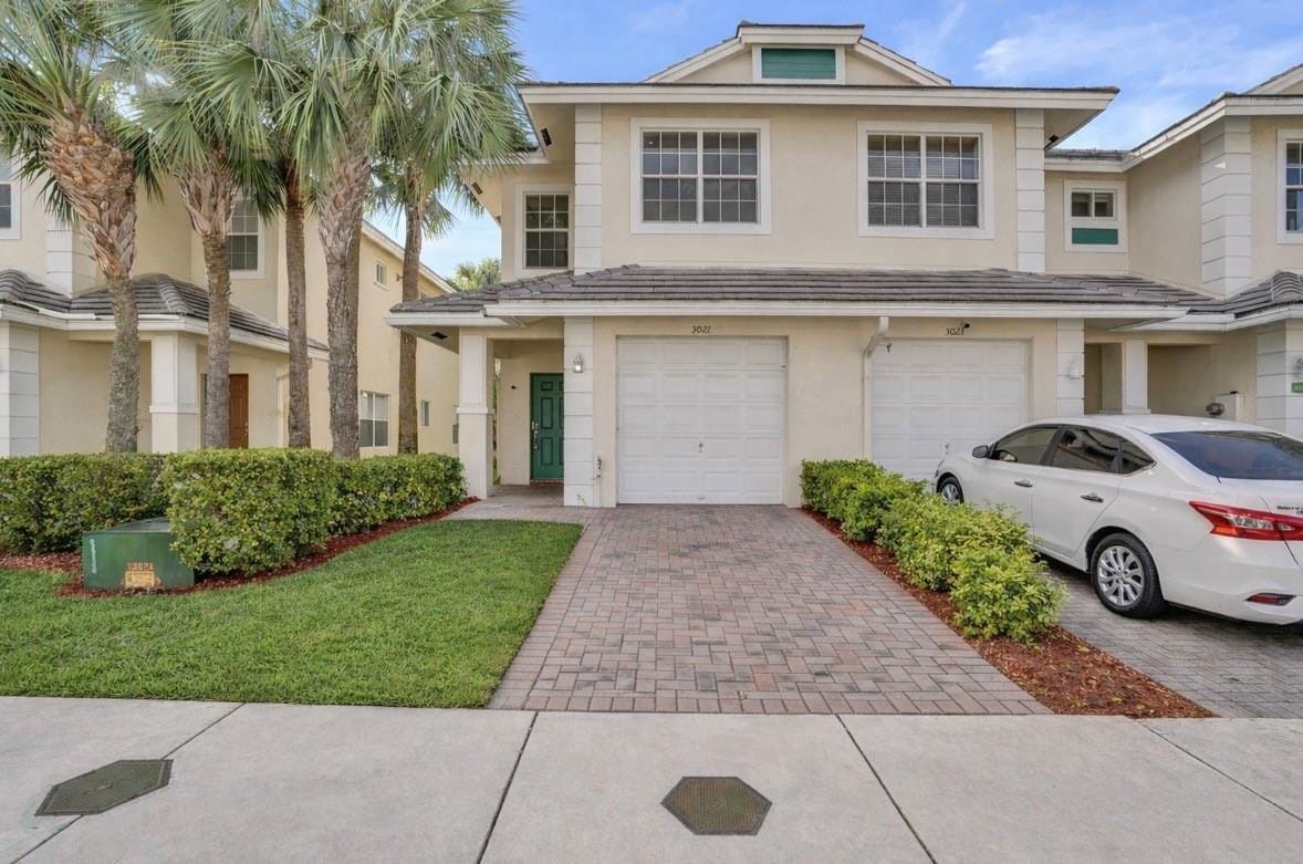 3021 NW 30th Avenue, Oakland Park, FL 33311
