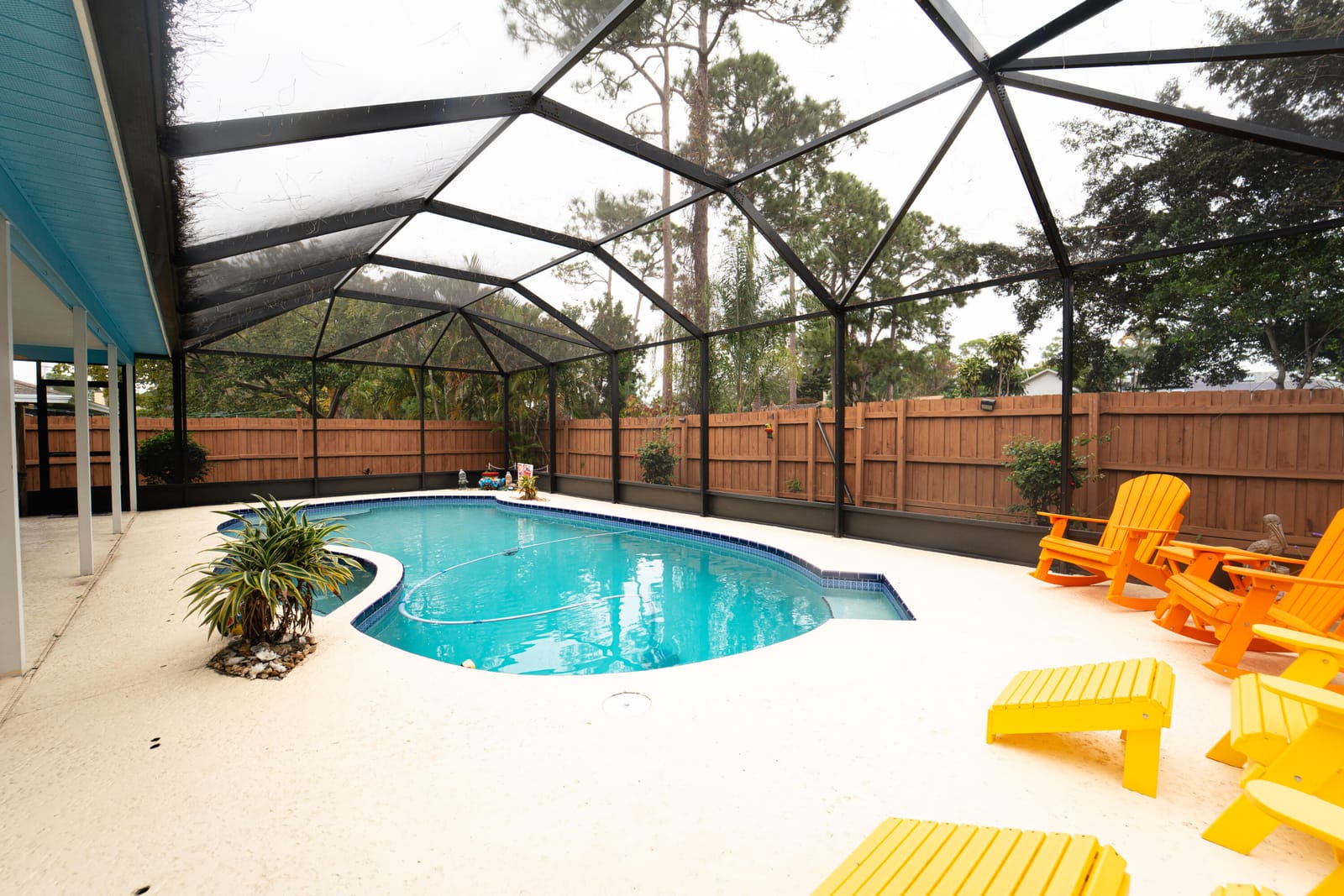 751 SE Polynesian Avenue — photo 2