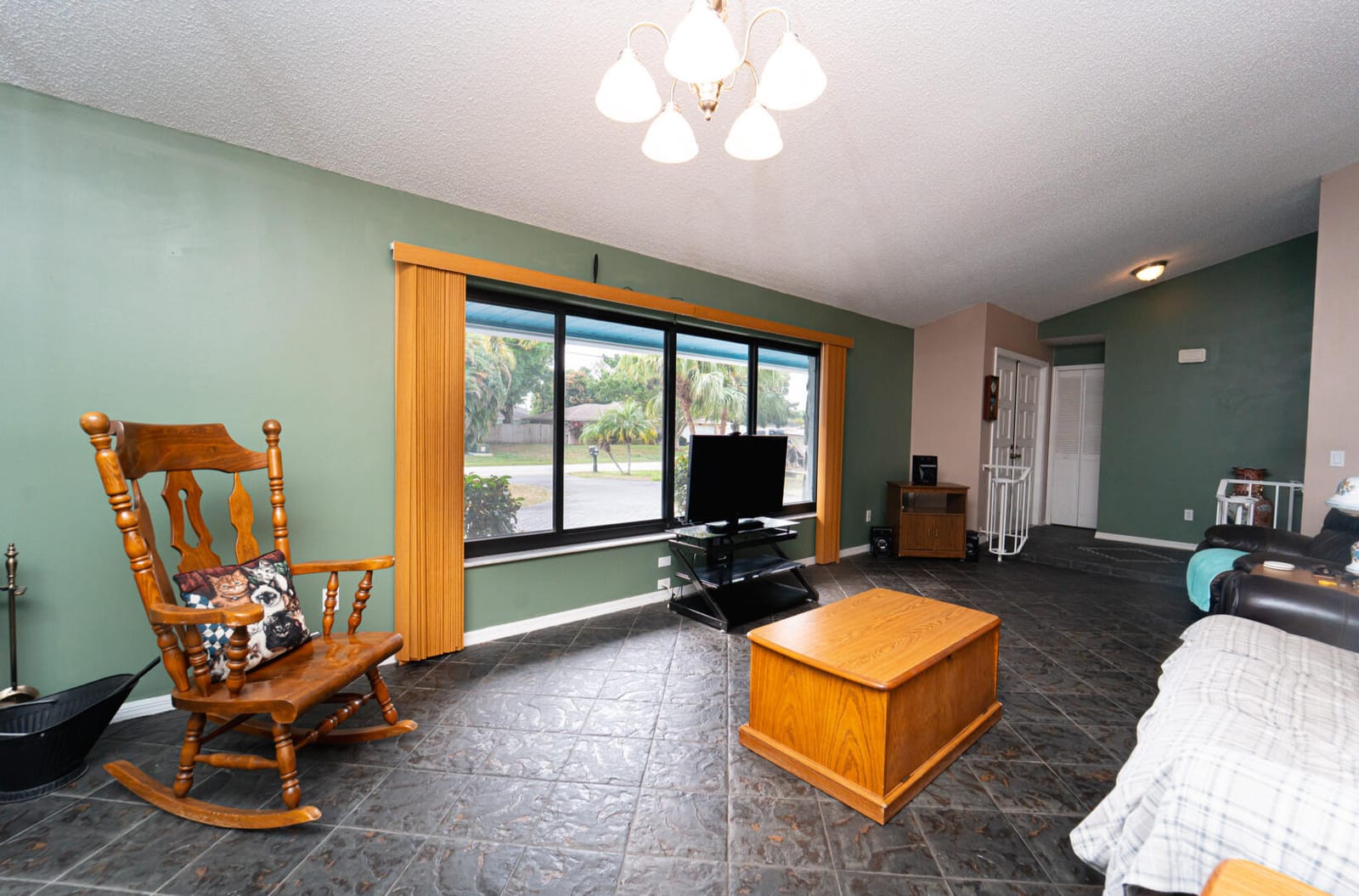 751 SE Polynesian Avenue — photo 8