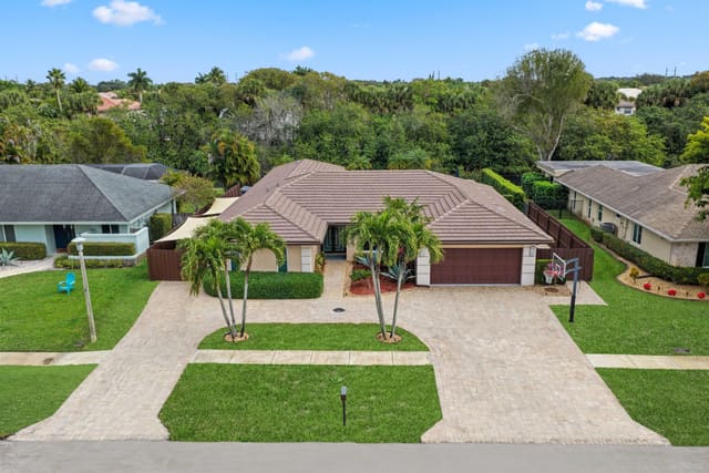 20984 Shady Vista Lane, sold in Loggers Run, Boca Raton, FL